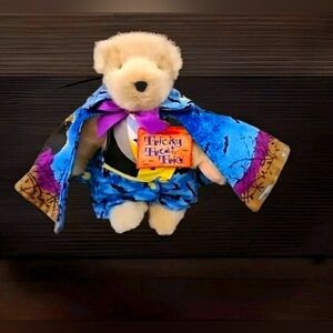 Countress Muffula Bear Tricky Treat Trio Vanderbear Collection Dracula Vampire